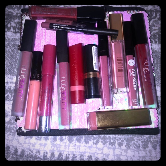 Lipstick bundle of 14.
